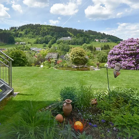 Sendelbeck בית הארחה 4*